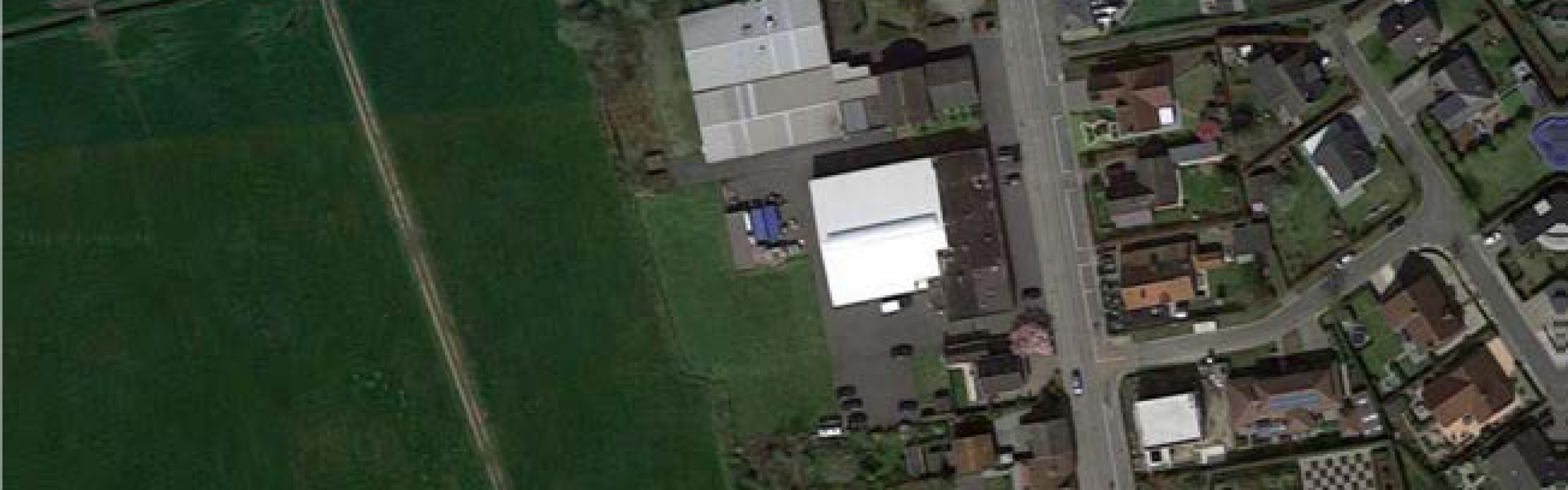 Een luchtfoto van de Snellegemsestraat.