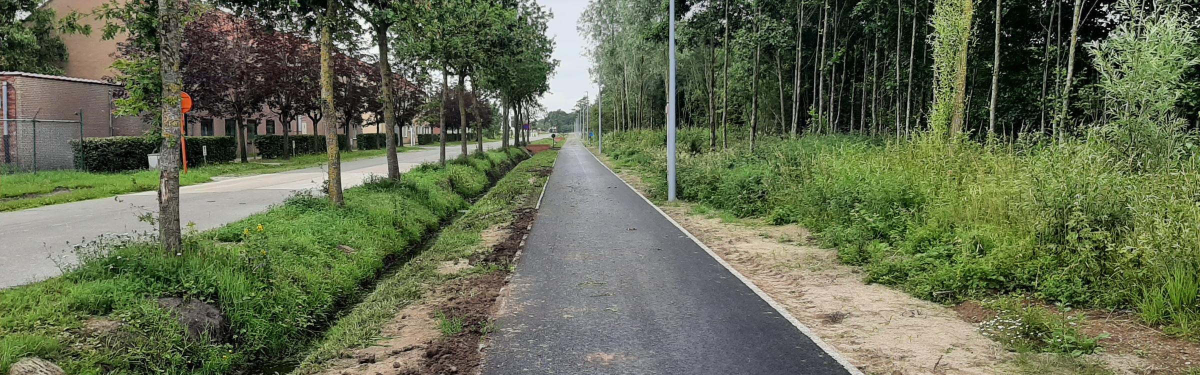 De Diksmuidse - en Brugse Heirweg na de werken.