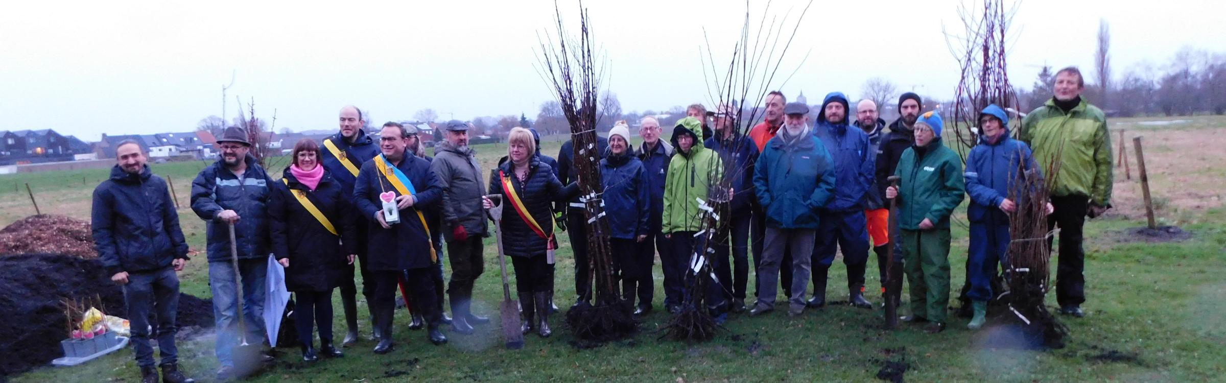 Lokaal besturen samen met de inwoners van Zedelgem die samen het voedselbos hebben bedacht.