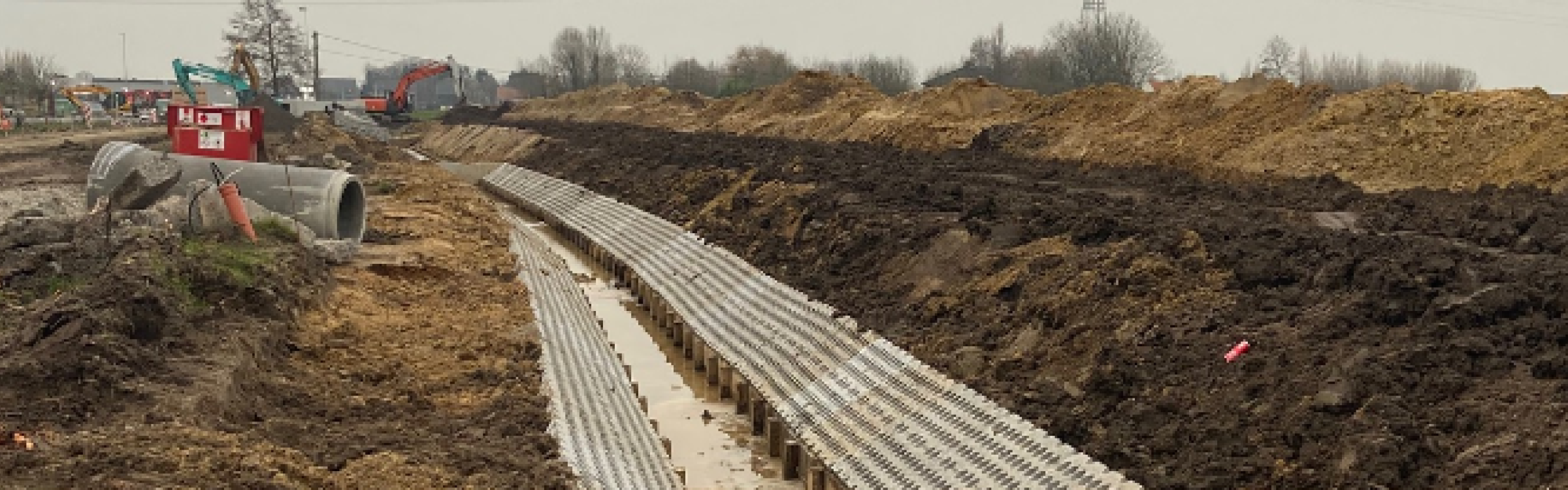 Buizen worden gelegd in de Groenestraat.