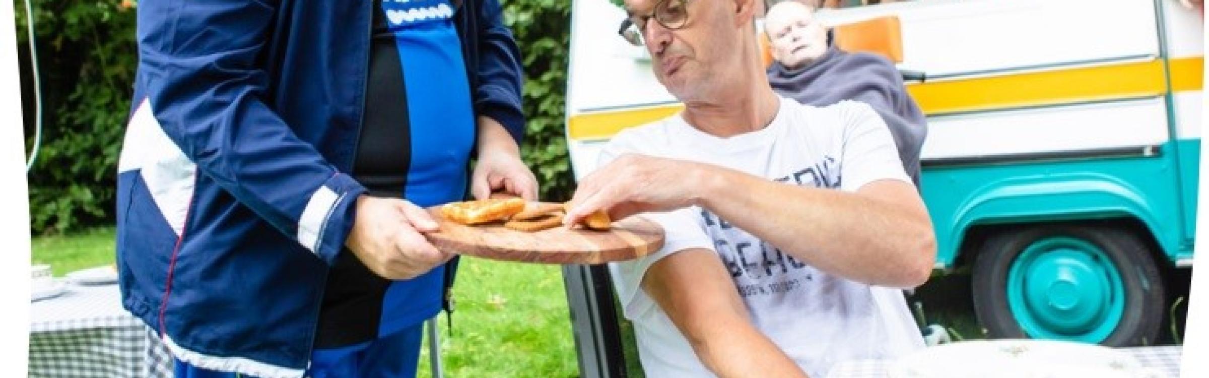 Sfeerfoto van de Buurtbar in actie - copyright Davy Coghe