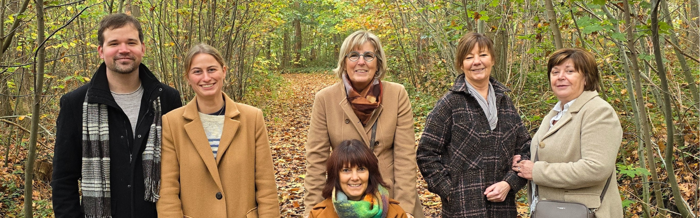 Cast van de theatervoorstelling 'Grenzeloze liefde'